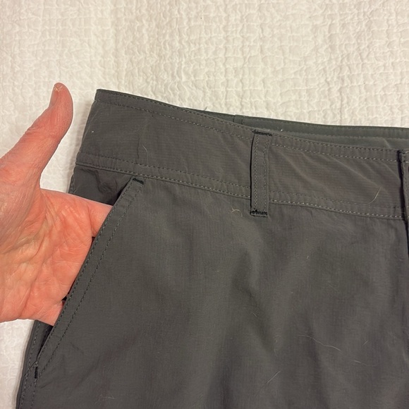 Columbia Omni-Shade Protection dark gray shirts.  Size 12 - Picture 4 of 10